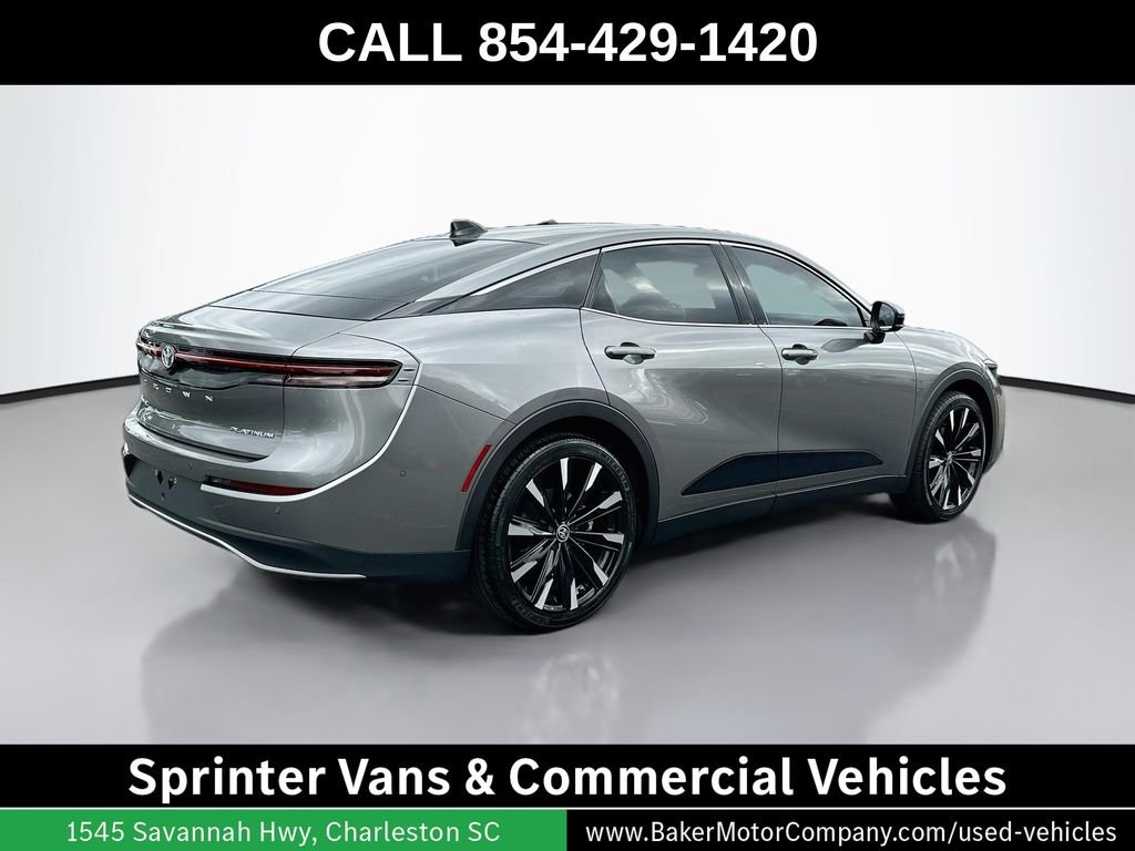 Used 2025  Toyota Platinum image 9