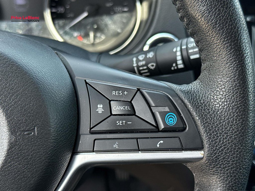 Used 2019 Gun Metallic Nissan SL image 22
