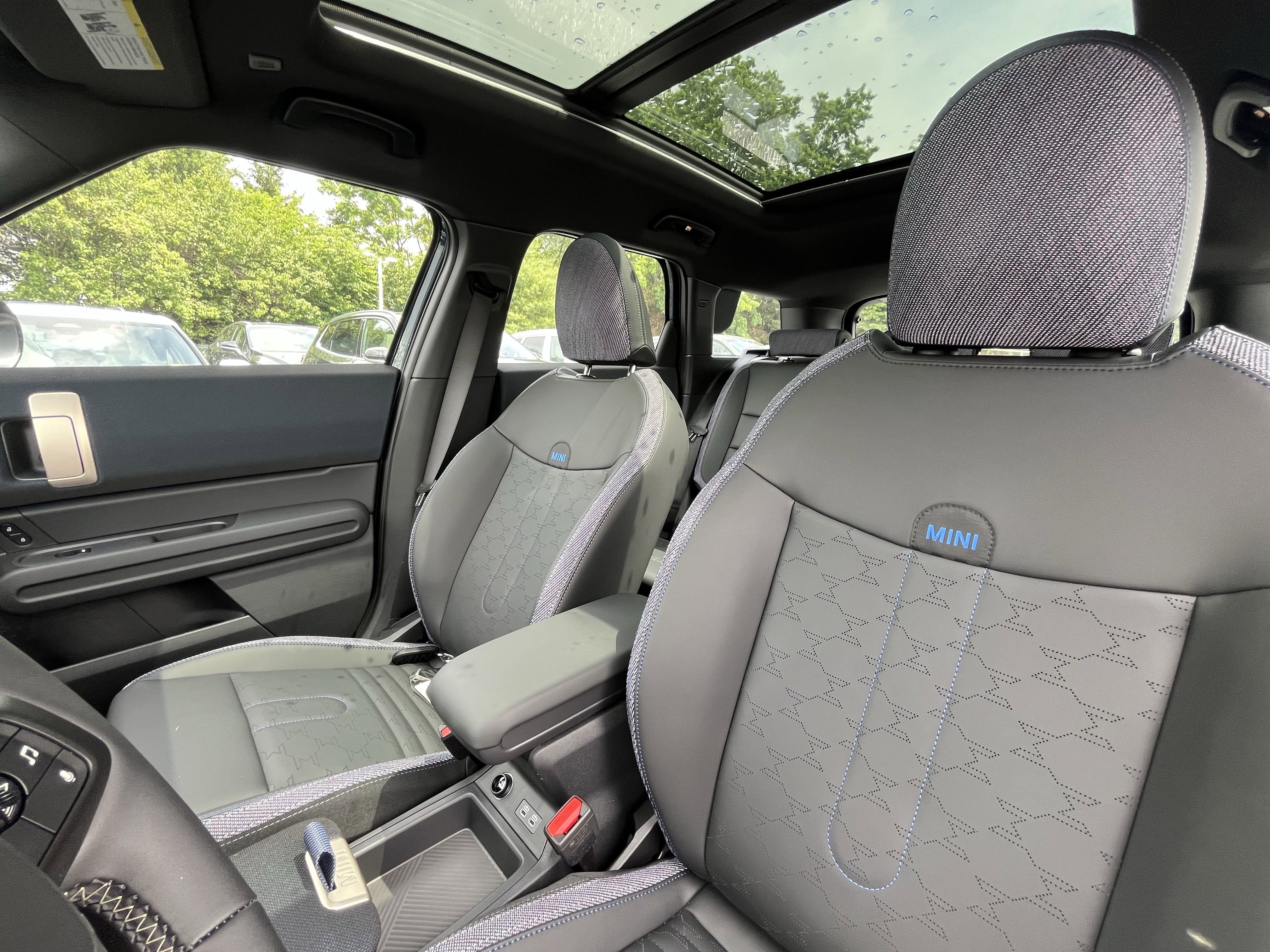 2025 MINI Countryman S - Photo 16