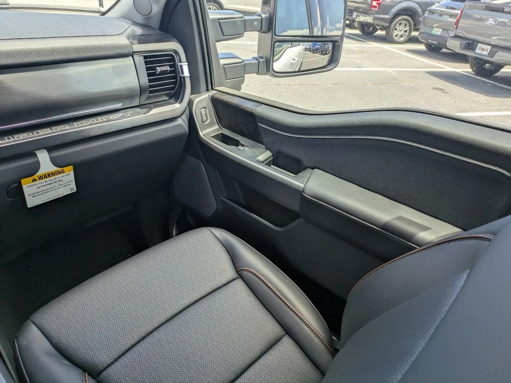 New 2026 Star White Metallic Tri-Coat Ford Lariat image 18