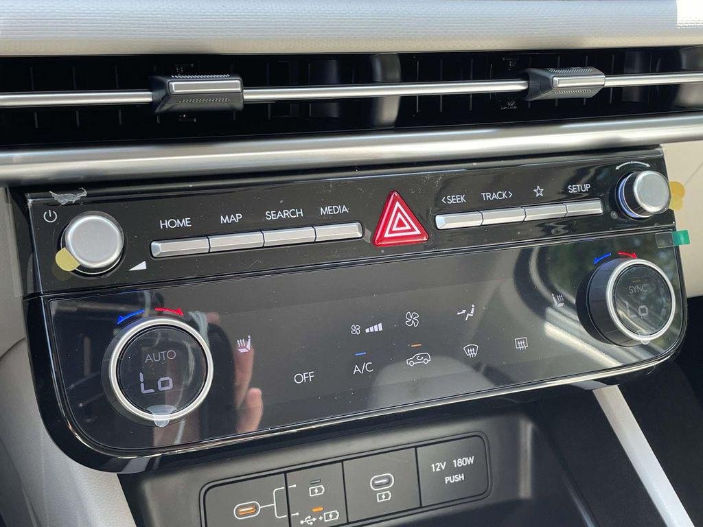 New 2026 White Hyundai SEL FWD image 26
