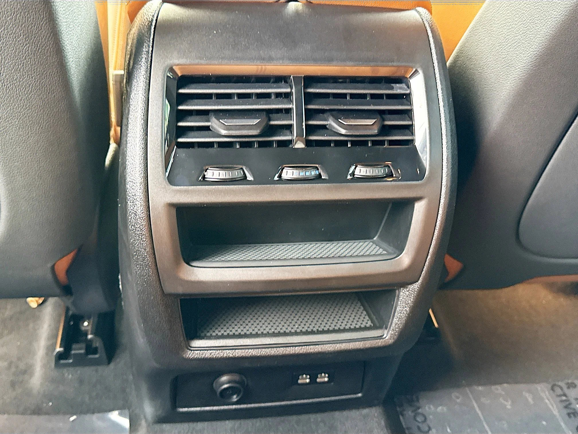 New 2026 Alpine White BMW sDrive40i image 21