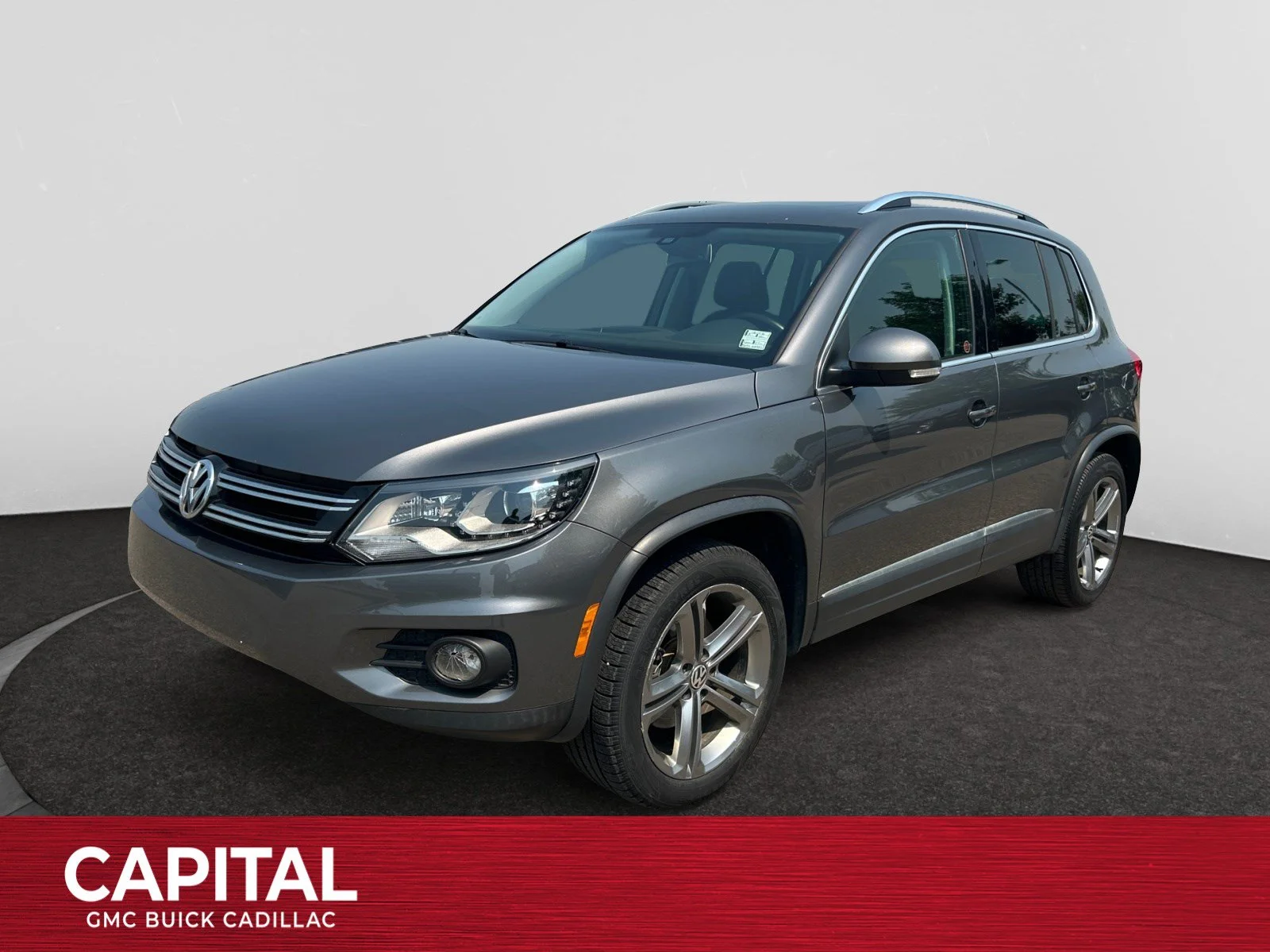 Used 2017 Silver Volkswagen Highline image 1