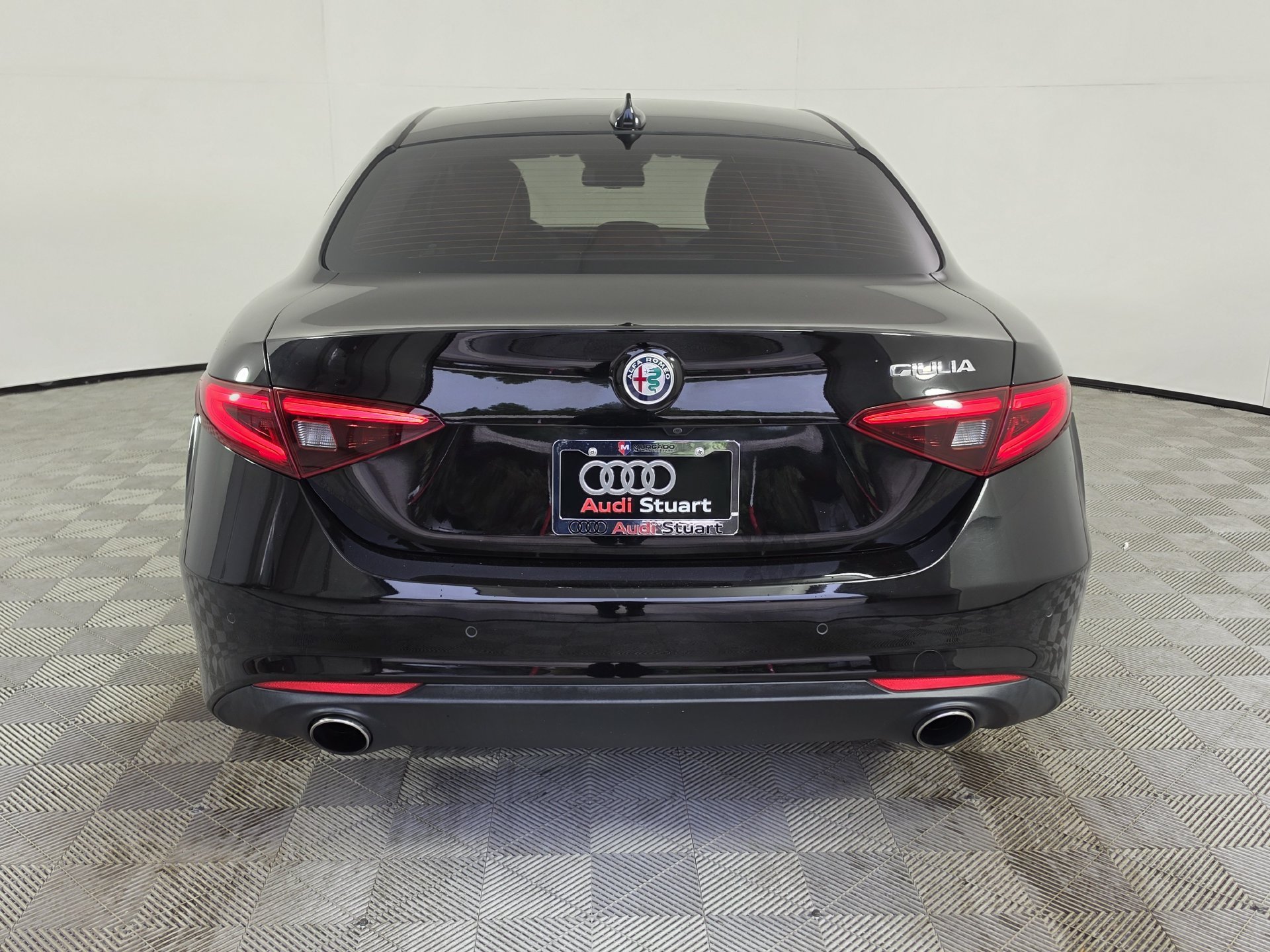 2017 Alfa Romeo Giulia Base - Photo 40