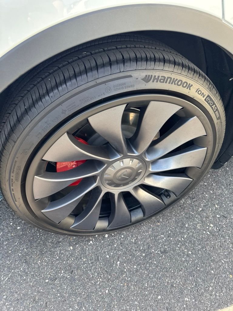 Used 2024 White Tesla Performance image 3