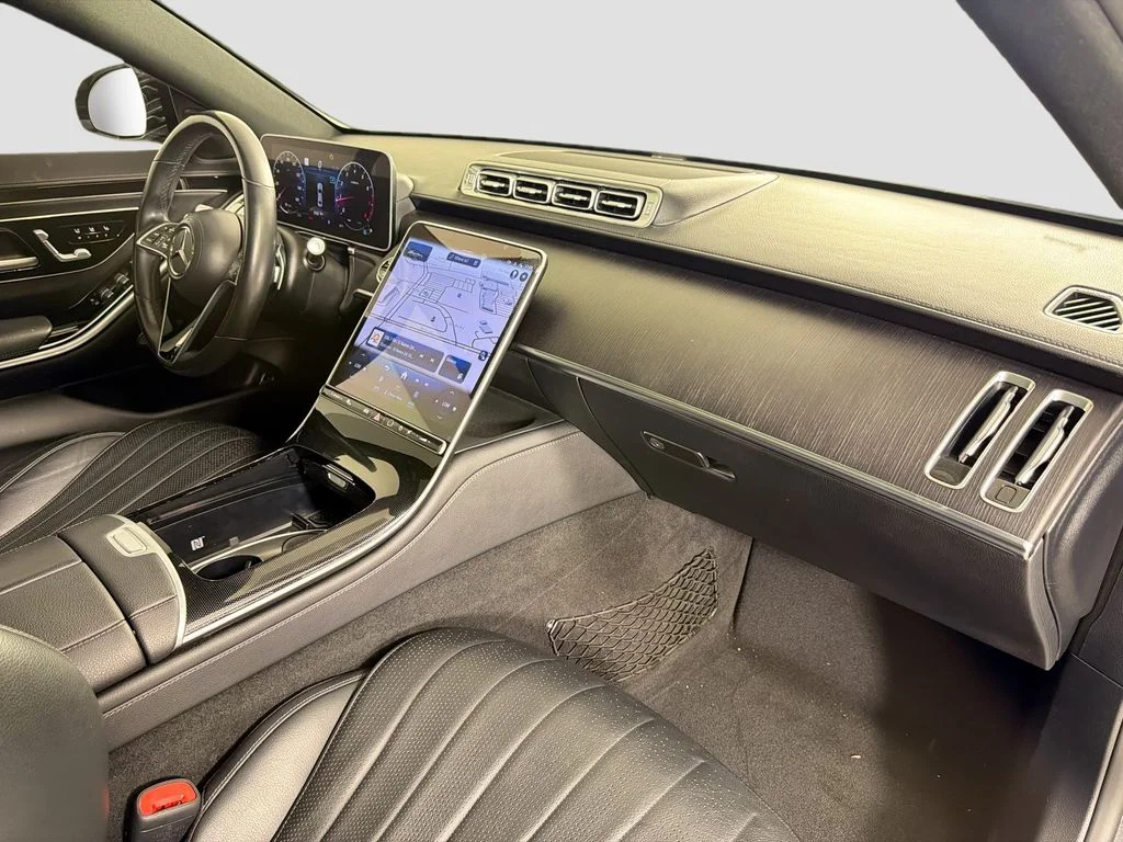 Used 2023 Gray Mercedes-Benz S 500 image 32