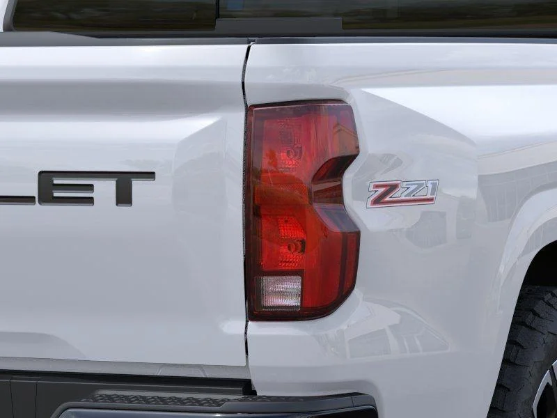 Used 2026 Summit White Chevrolet Z71 image 11