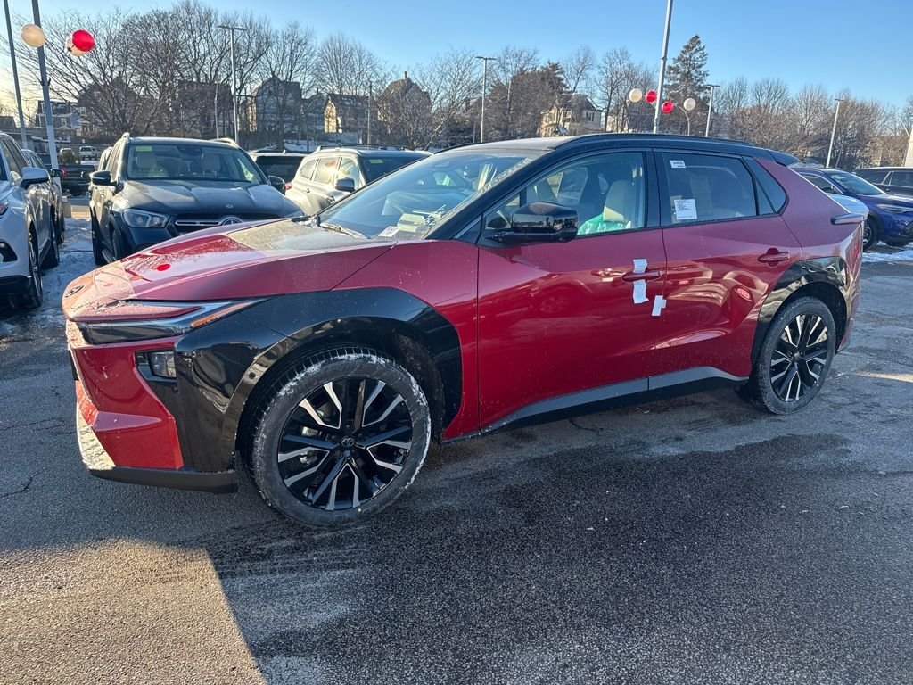 View vehicle photo 4