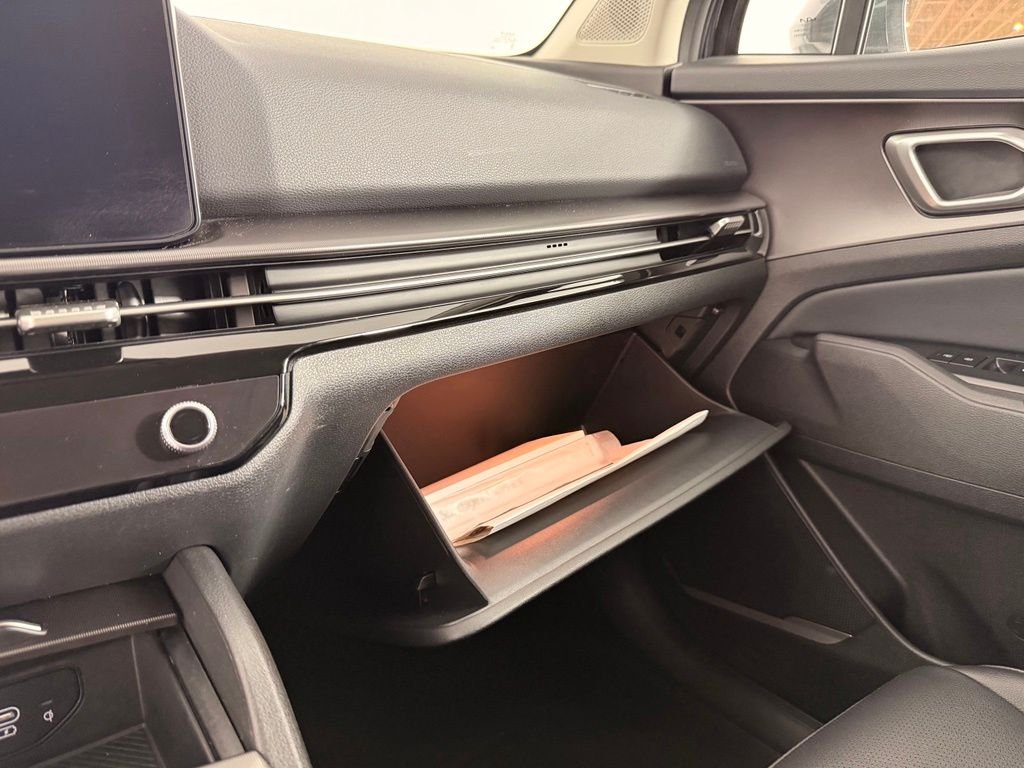 Used 2026 Gravity Gray Kia EX image 29