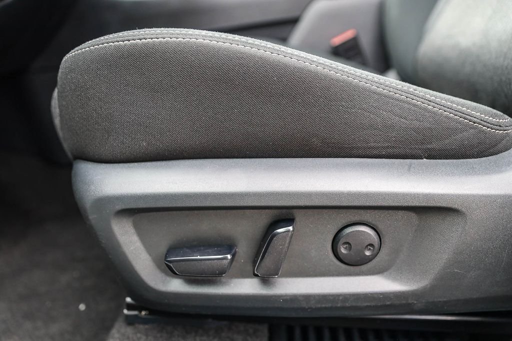 2024 Nissan Rogue SV - Photo 21