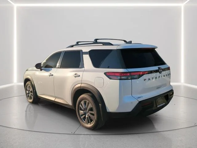 New 2026 Everest White Pearl TriCoat Nissan SV image 4