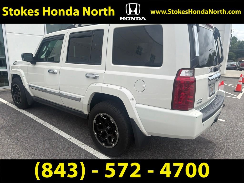 Used 2009 White Jeep Limited image 3