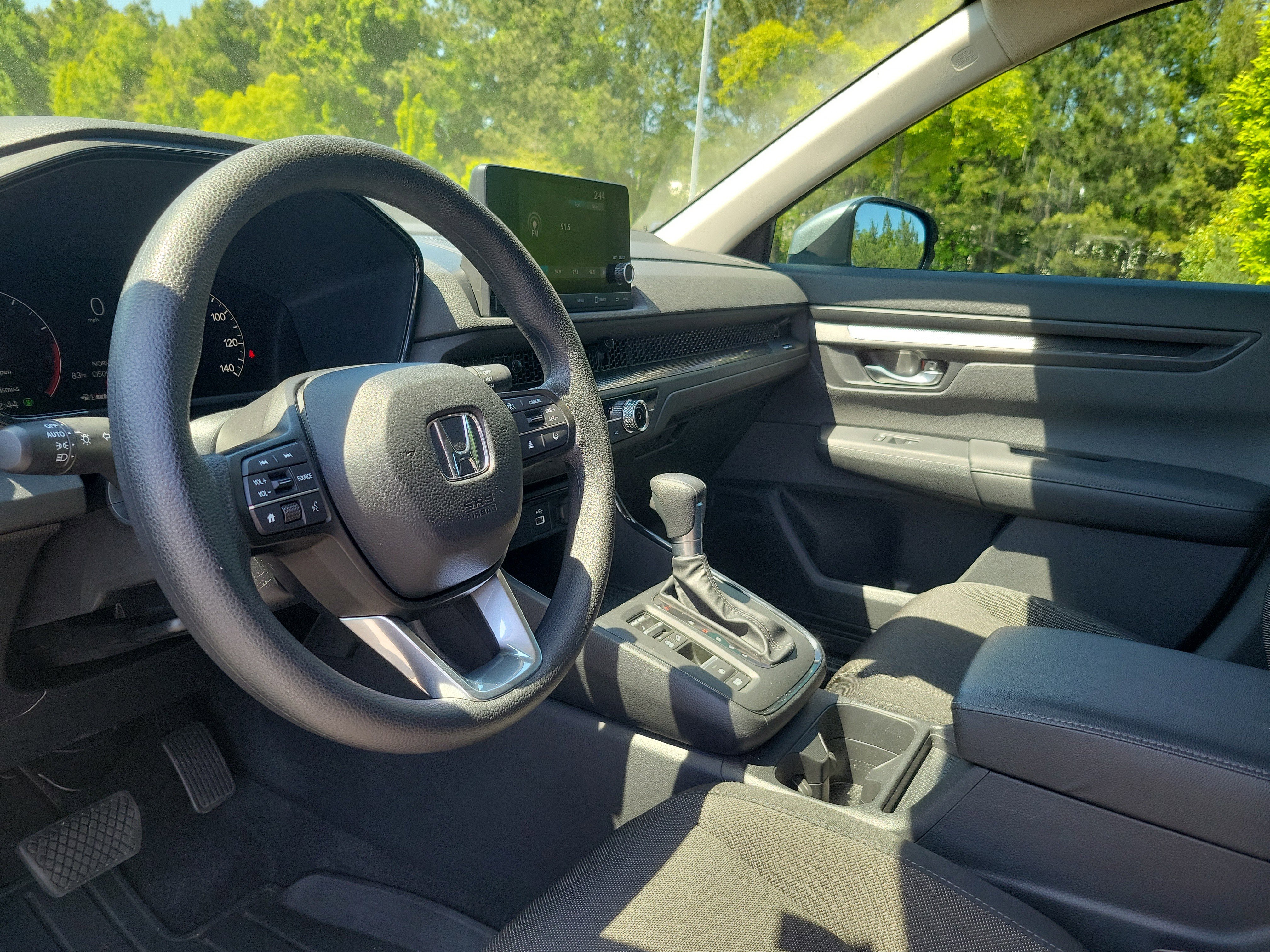 2025 Honda CR-V LX - Photo 40