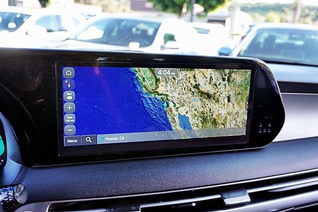 Used 2025 Silver Hyundai SEL image 26