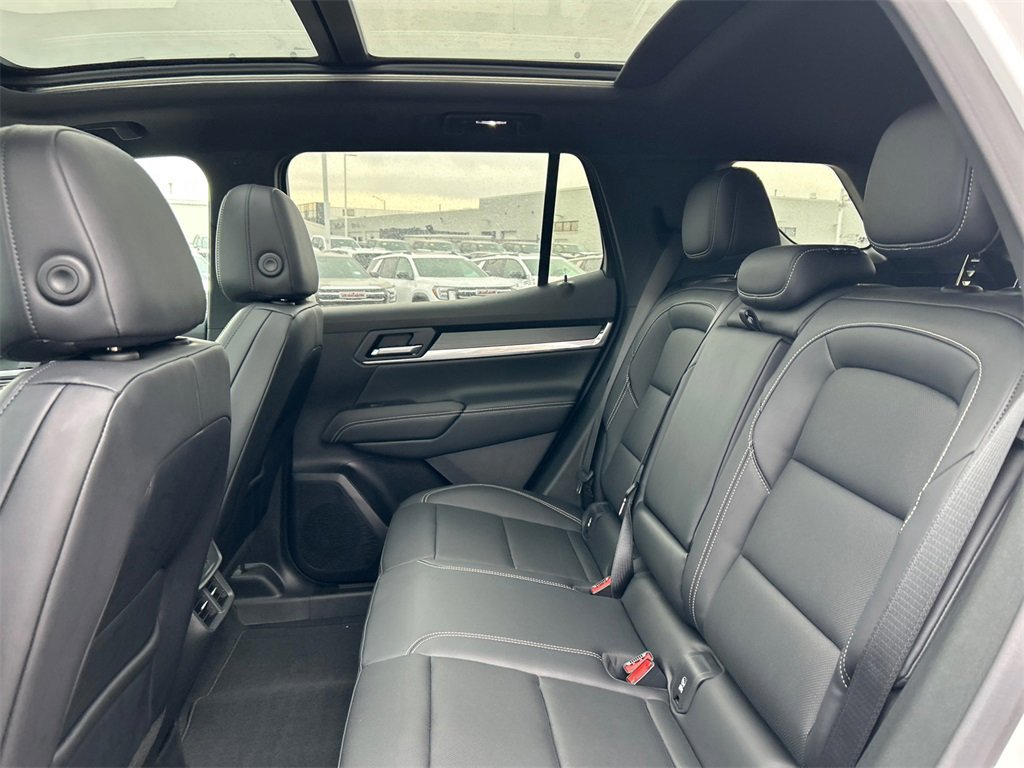 2026 GMC TERRAIN - Image 32