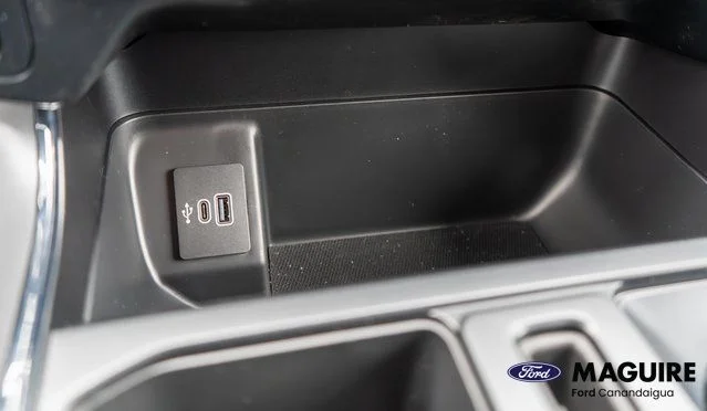 New 2026 Agate Black Metallic Ford XLT image 24