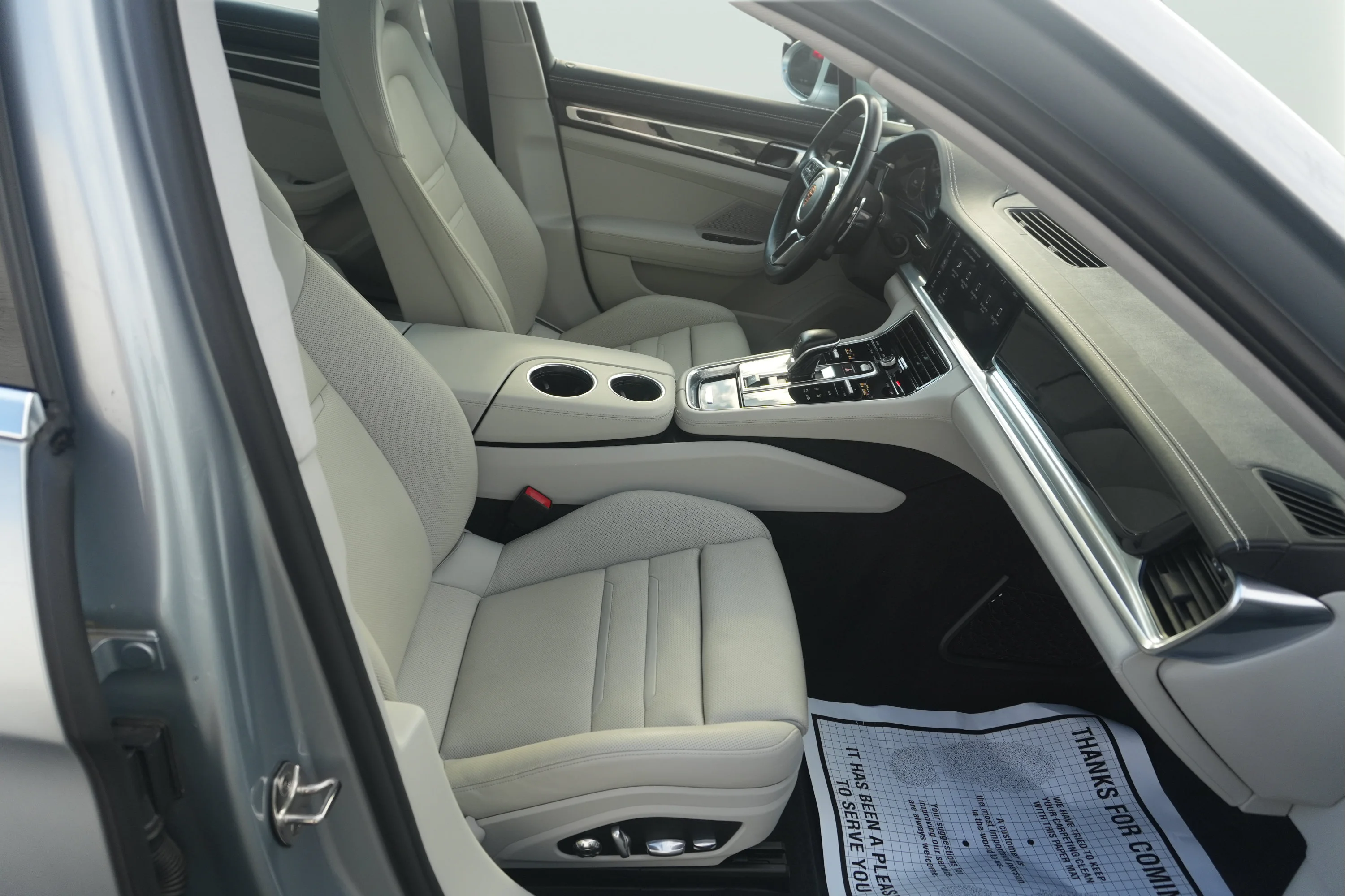 Used 2020 Dolomite Silver Metallic Porsche 4 E-Hybrid image 21