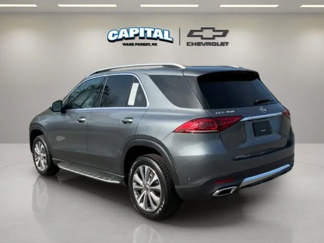 Used 2022 Gray Mercedes-Benz 4MATIC® image 3
