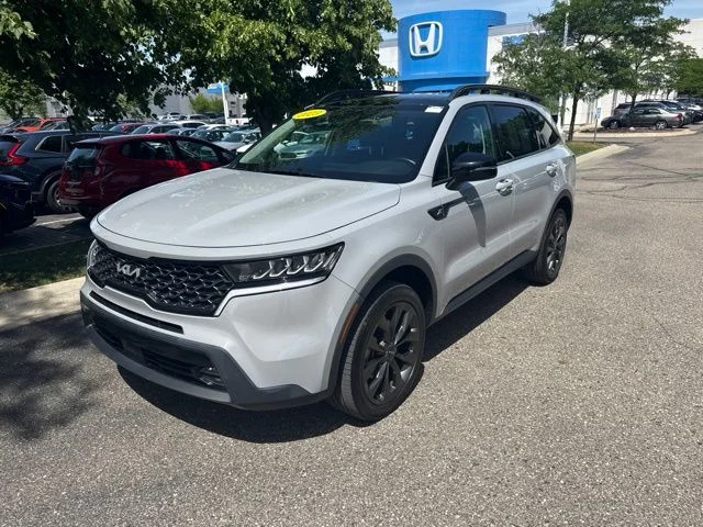 Used 2023 Gray Kia X-Line EX image 1