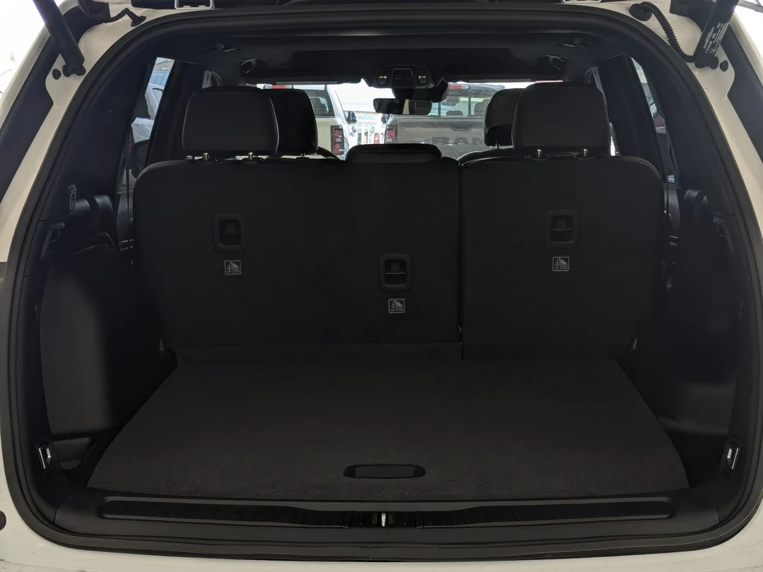 New 2026 White Jeep Altitude - - 4x4 - Altitude Pkg - Power Sunroof - 20 Black Wheels - Remote Start & More! image 28