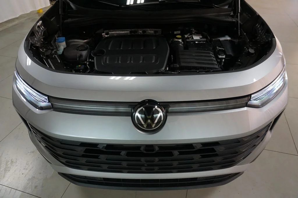 New 2026 Pyrite Silver Metallic Volkswagen 2.0T SE image 28