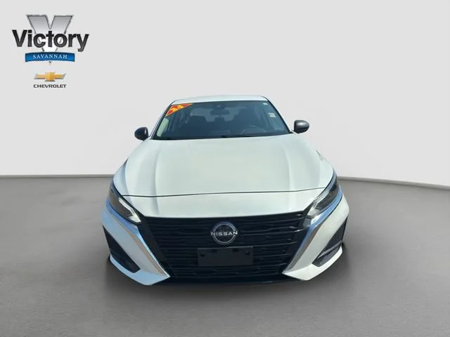 Used 2024 Nissan Altima SV with VIN 1N4BL4DW1RN304868 for sale in Smithville, MO