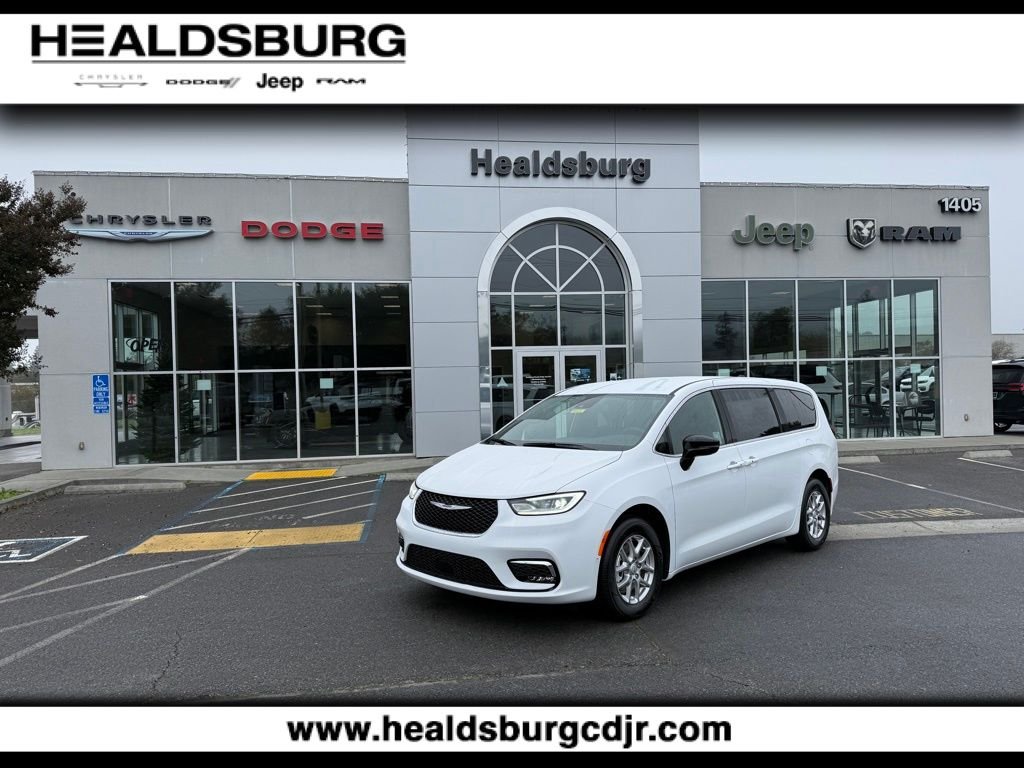 2026 Chrysler Pacifica Select