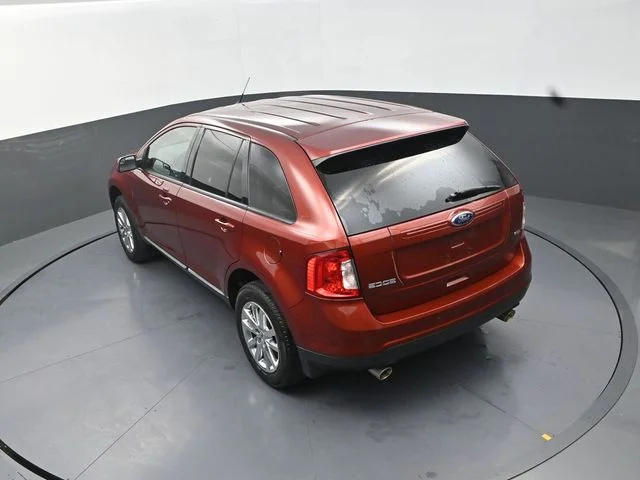 Used 2014 Orange Ford SEL image 26