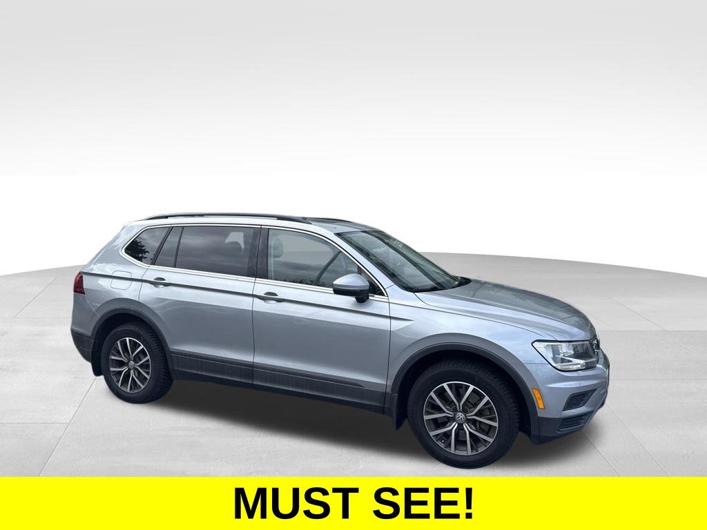 Used 2019 Pyrite Silver Metallic Volkswagen 2.0T SE image 3