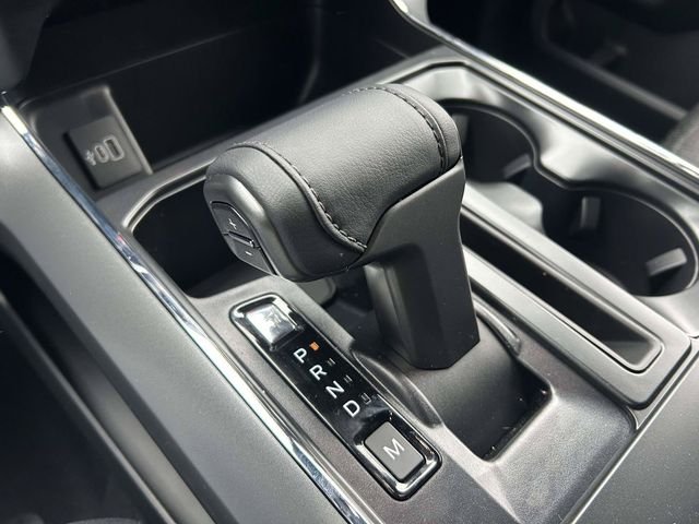 New 2026 Carbonized Gray Metallic Ford XLT image 13