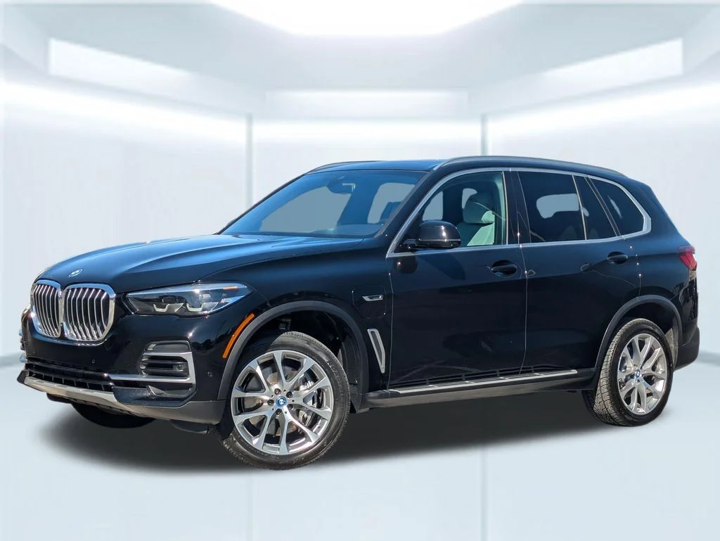 2023 BMW X5 xDrive45e's photo