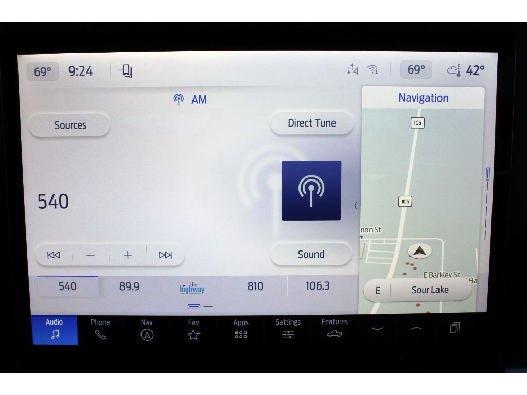 New 2026 Oxford White Ford XLT image 10