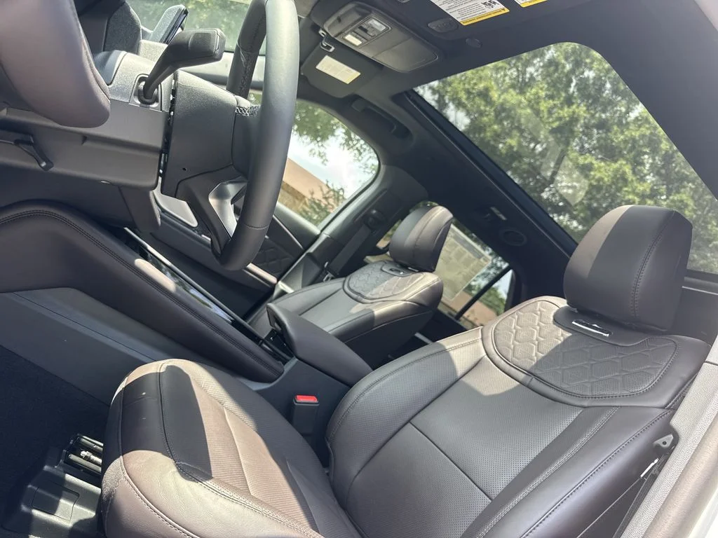 New 2026 White Ford Platinum image 34