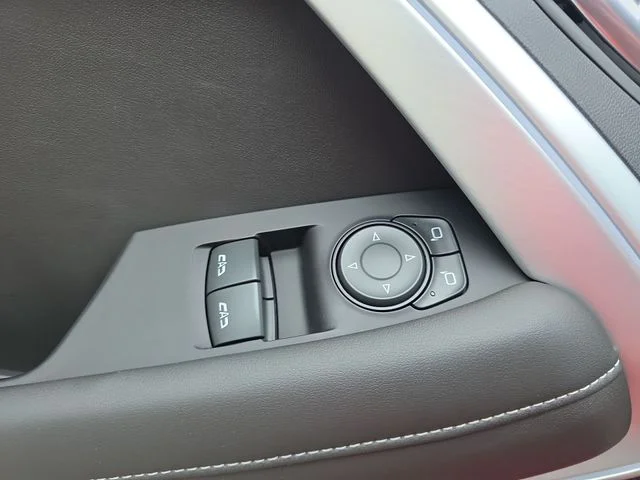 Used 2019 Red Chevrolet SS image 29
