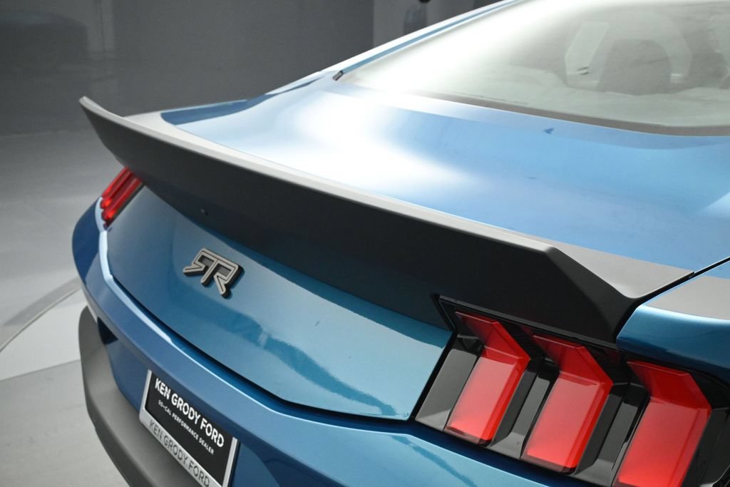 New 2026 Adriatic Blue Metallic Ford GT Premium image 24