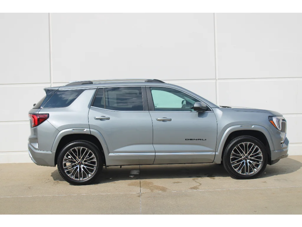 New 2026 STERLING METALLIC GMC AWD Denali image 7