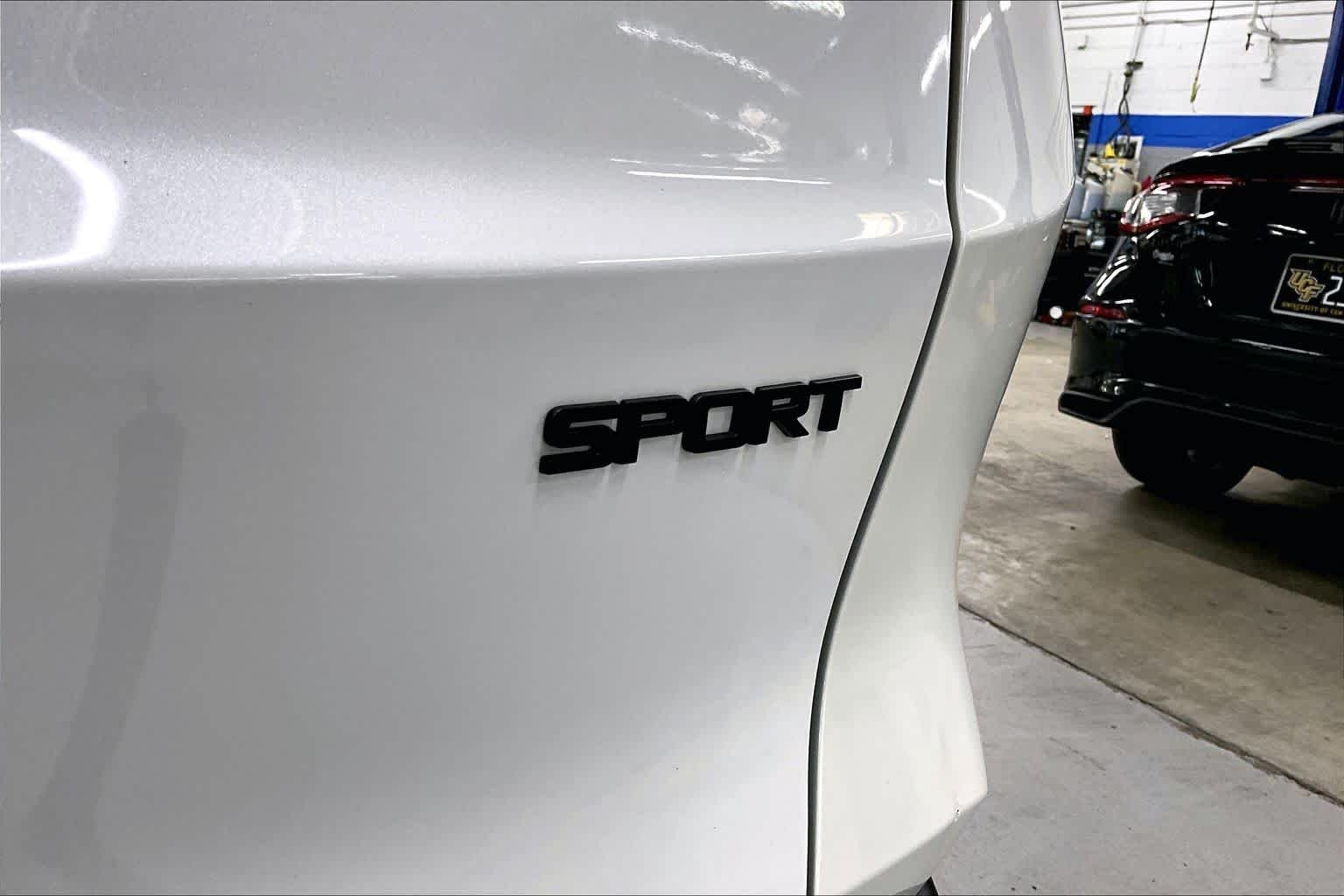 Used 2024 Platinum White Pearl Honda Sport image 10