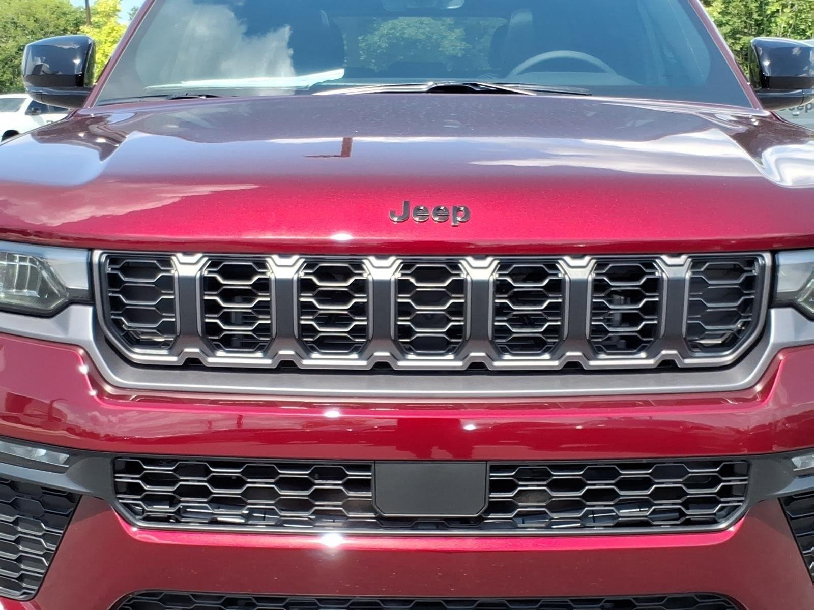 New 2026 Velvet Red Pearl-Coat Exterior Paint Jeep Limited image 16