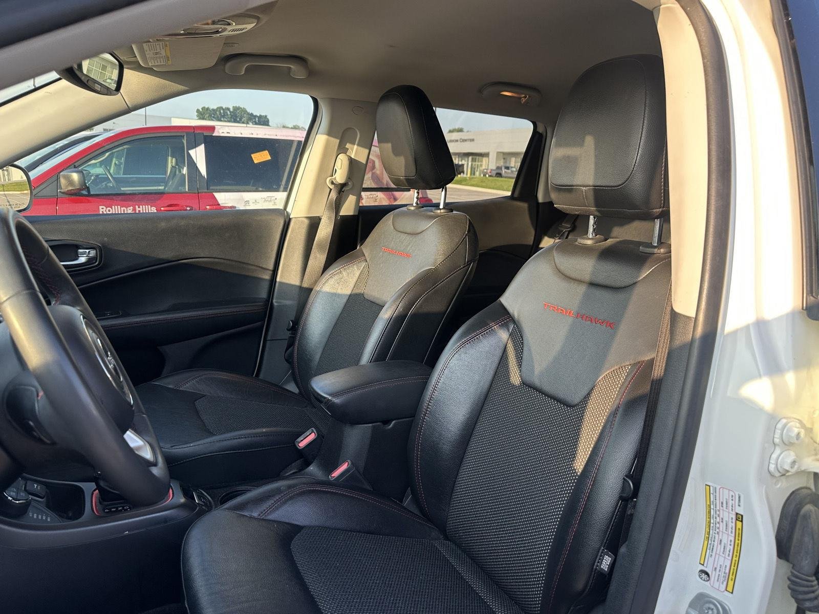 Used 2021 White Clearcoat Jeep Trailhawk image 9