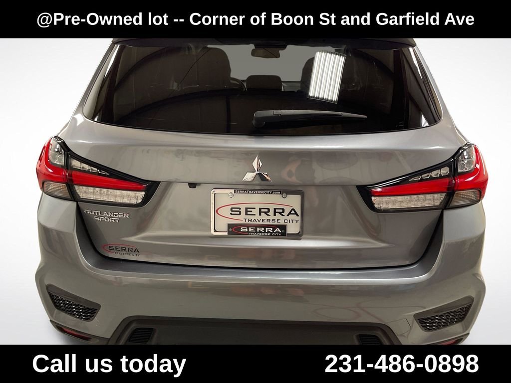 Used 2024  Mitsubishi 2.0 ES image 7