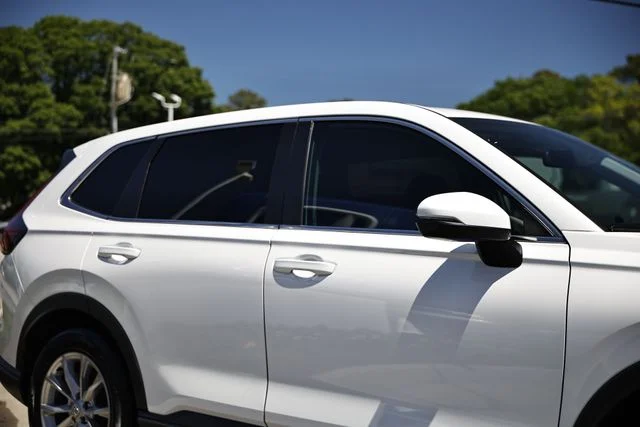 Used 2023 White Honda EX image 12