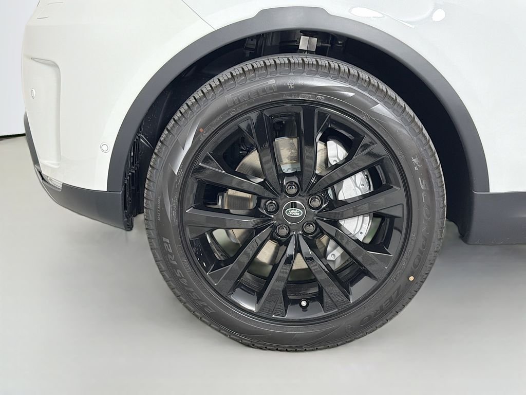 New 2026 Fuji White Land Rover S image 33