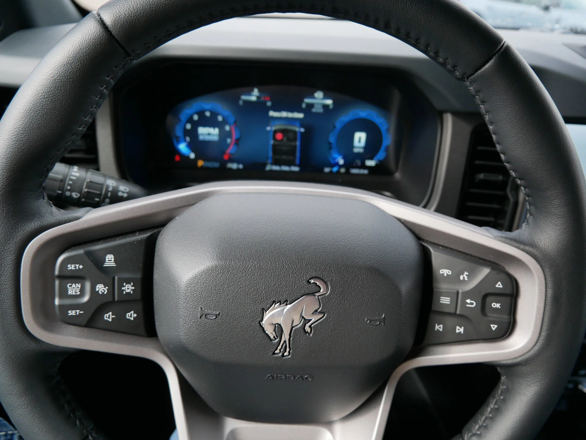 New 2025 Azure Gray Metallic Ford Badlands image 25