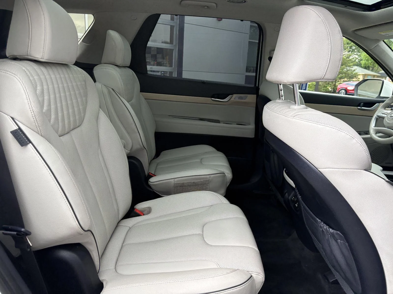 Certified Used 2024 Hyper White Hyundai Limited image 21