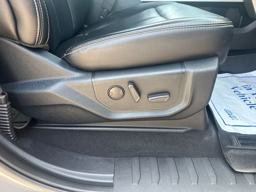 Used 2021 Gray Ford Lariat image 26