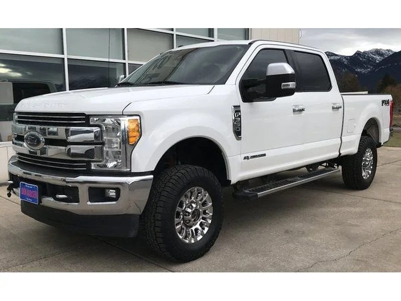 Used 2017 Oxford White Ford Lariat image 4