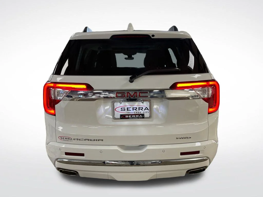 Used 2023 White GMC Denali image 4