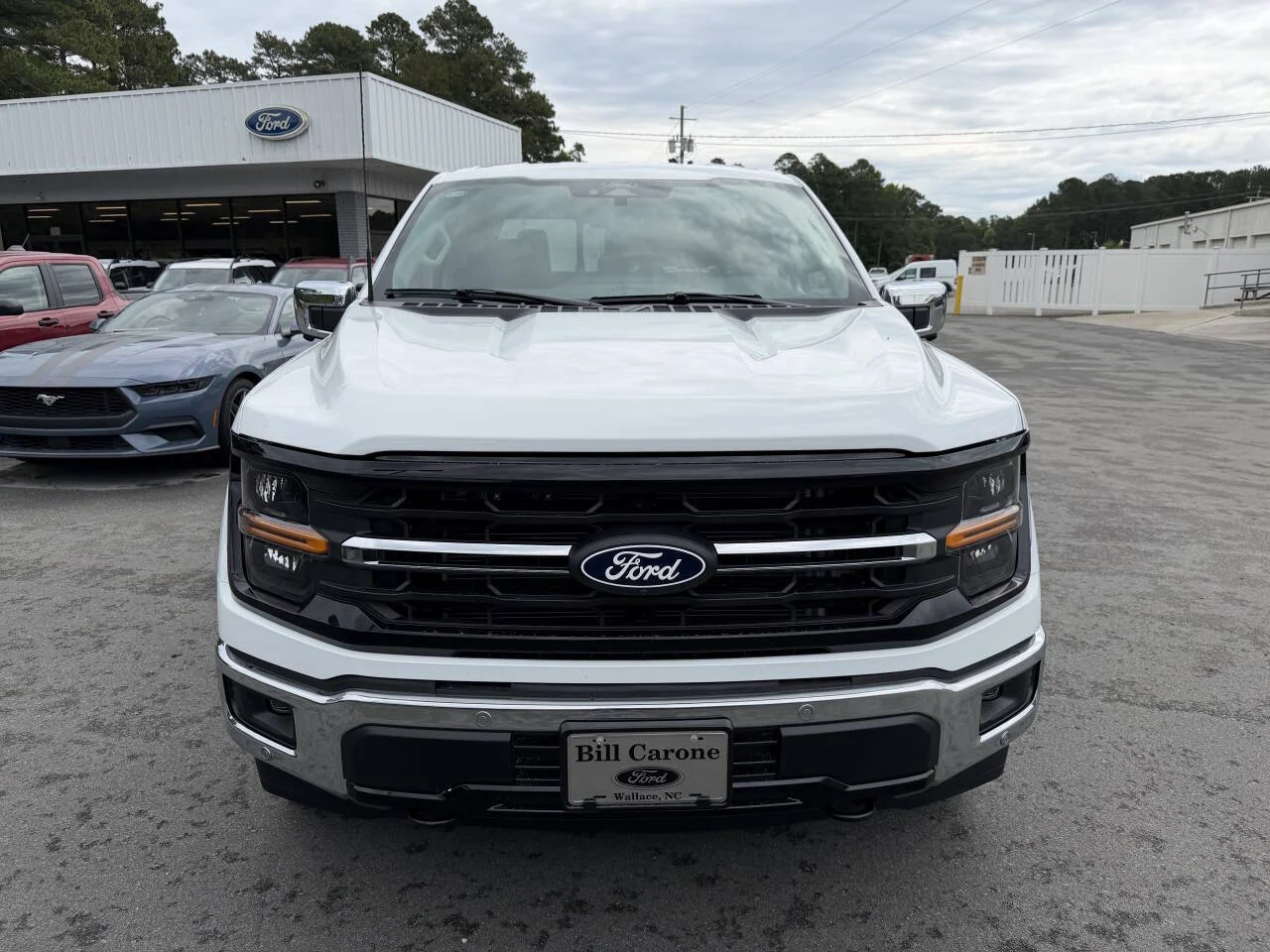 New 2026 Oxford White Ford XLT image 14