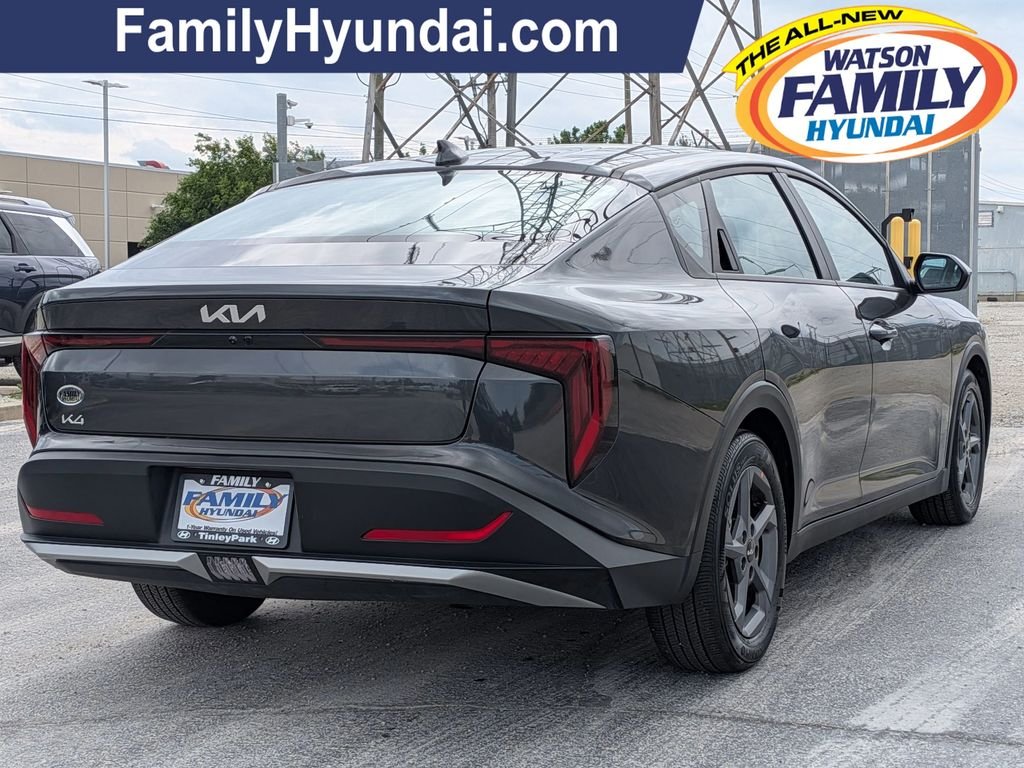 Used 2025 Gray Kia LXS image 3