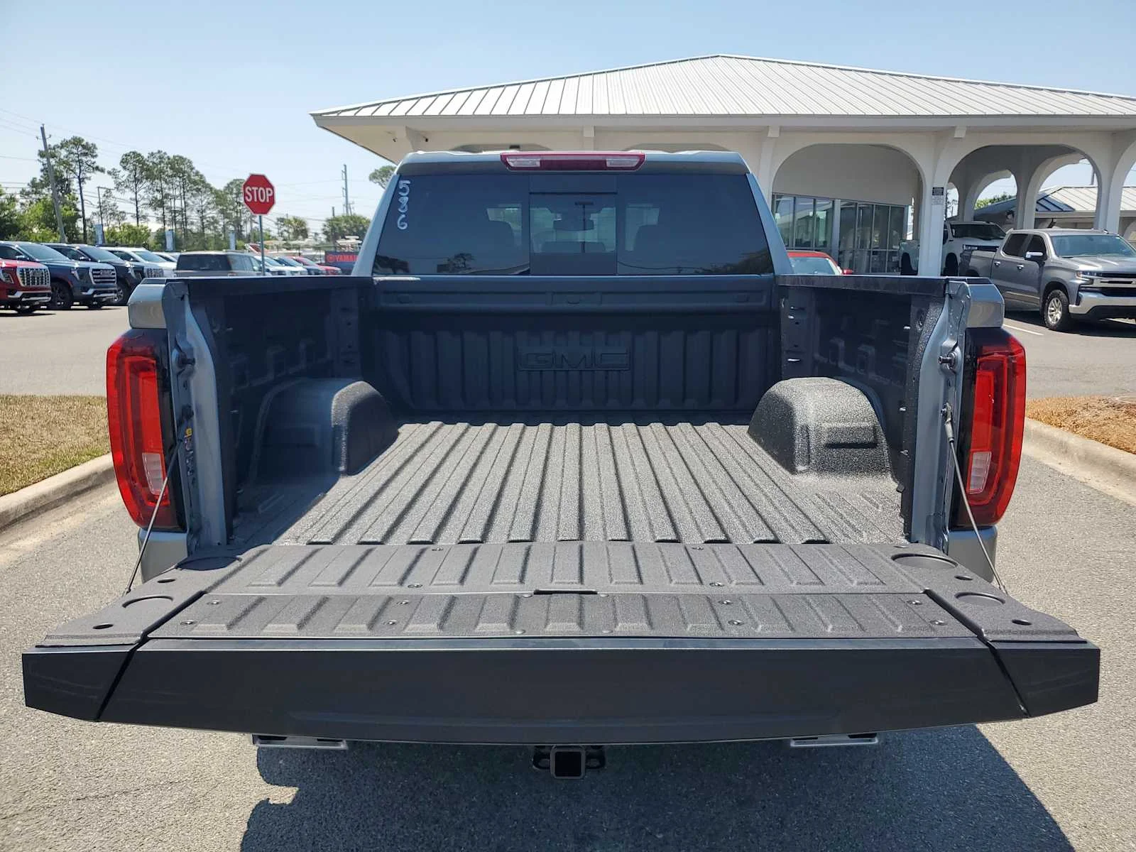 New 2026 Sterling Metallic GMC SLT image 5